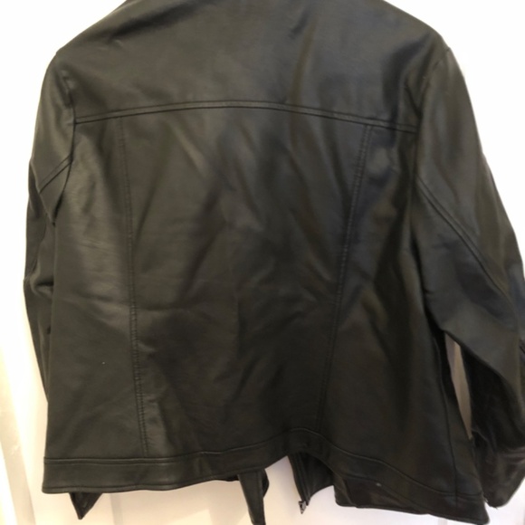 Just Fab size 1x polyester leather like bomber jacket, fun to wear, dress it up - Picture 8 of 8